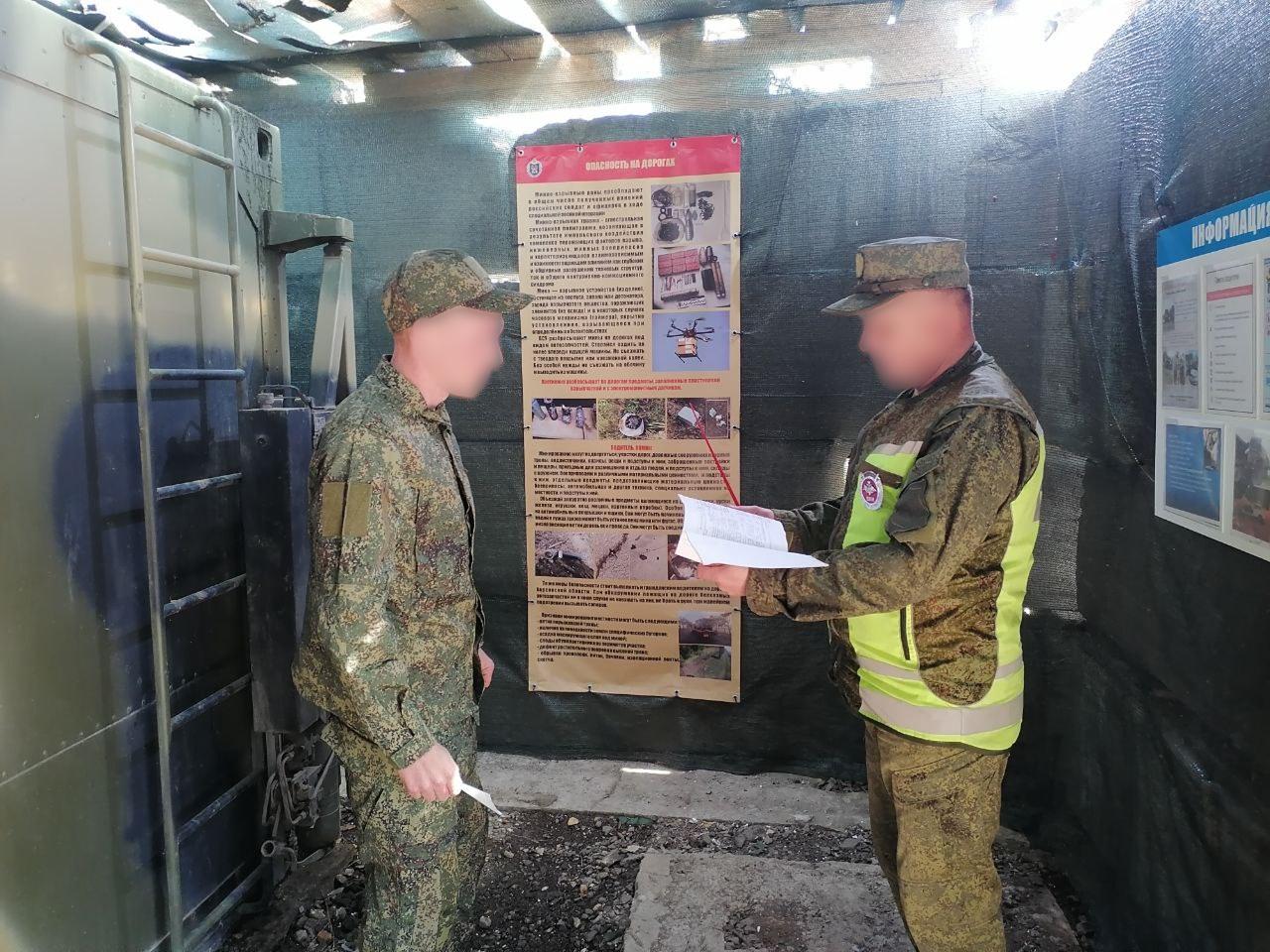 Военные автоинспекторы совместно с госавтоинспекторами Херсонской области провели более 30 мероприятий в рамках акции "За безопасности дорожного движения" Мероприятия акции, проводимой в Вооруженных силах Российской Федерации с 1 по 30 апреля, были направлены на пропаганду безопасности дорожного движения и профилактику ДТП с участием транспортных средств ВС РФ. "В период проведения акции грубых нарушений правил дорожного движения военными водителями не допущено", — говорится в сообщении. ПОДПИСАТЬСЯ НА ТАВРИЮ