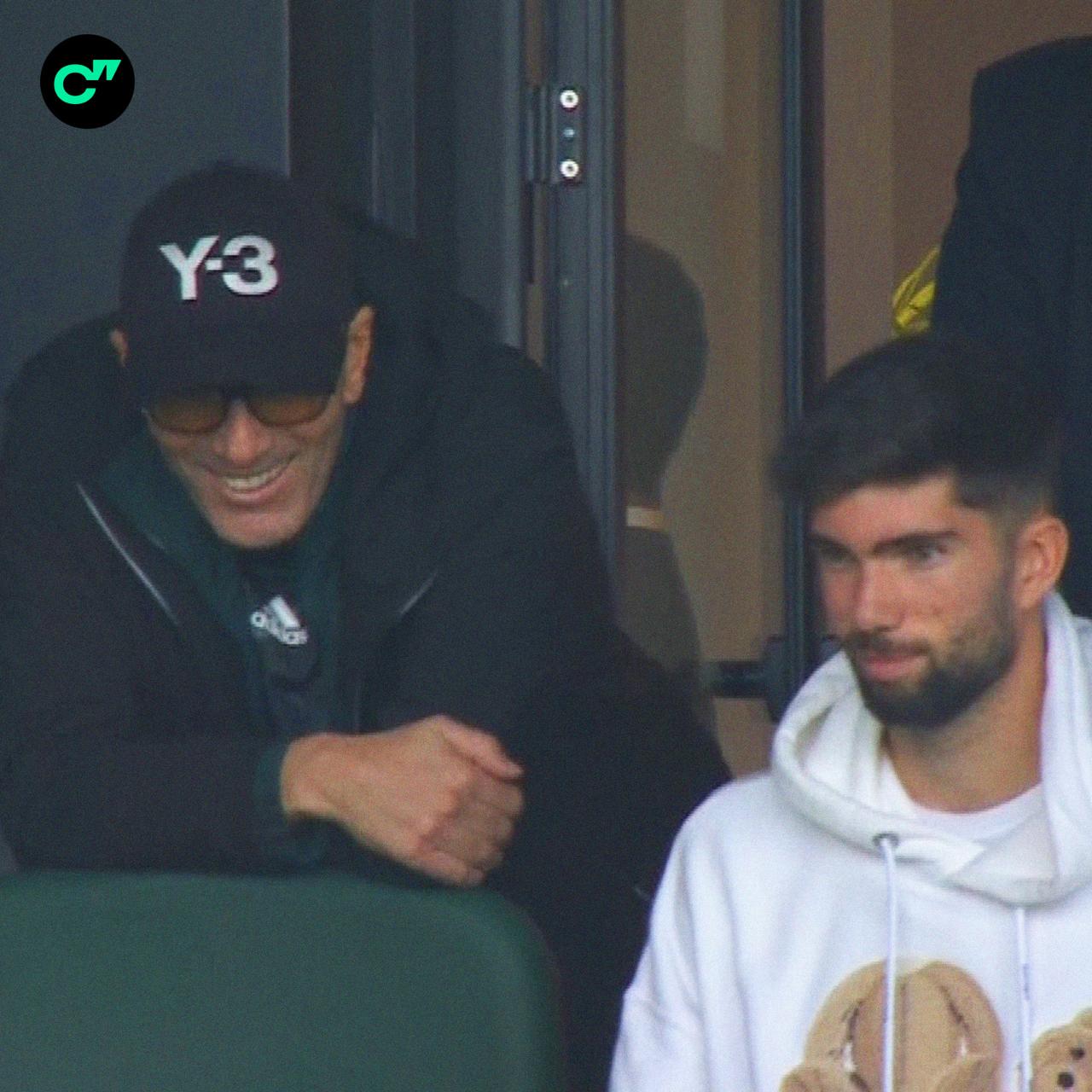 Зинедин Зидан приехал на Кубок Африки чтобы посмотреть на дебют сына Люки за сборную Алжира вратарь сделал два сэйва и отстоял на ноль в матче с Суданом   Все рекорды сезона в приложении ГОЛ