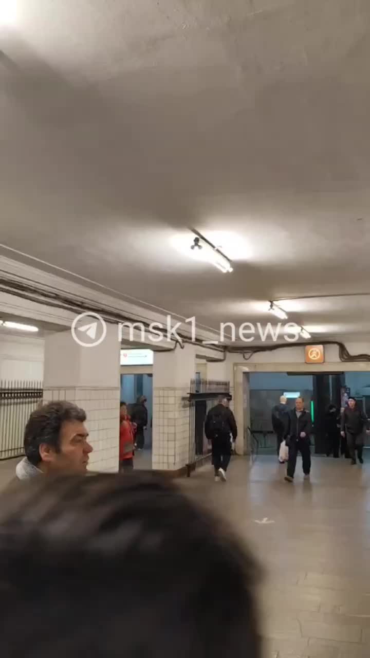 В Москве ограничено движение и закрыты станции метро из-за репетиции Парада Победы