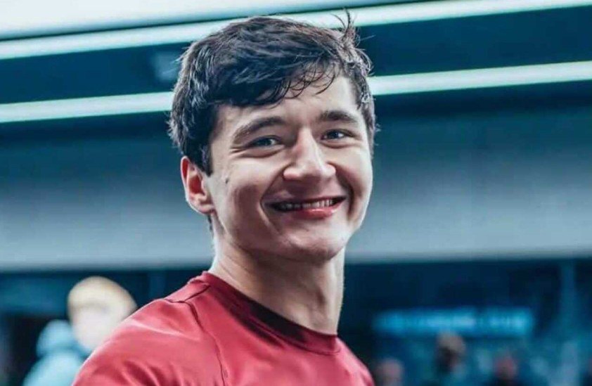 Абдукодир Хусанов стал лучшим игроком Ман Сити в январе   repost uz sport mashina v oborone Подписывайтесь на Repost