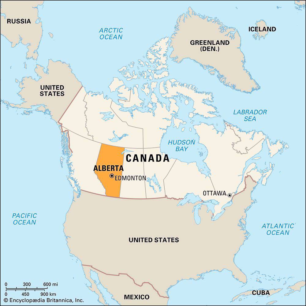 Общеканадская избирательная комиссия согласовала разрешение на сбор подписей для референдума о независимости провинции Альберта Ранее избирательная комиссия Альберты одобрила инициативу по проведению референдума о выходе провинции из состава Канады К началу января 2026 года инициатор референдума в политическое движение Процветание Альберты должно назначить финансового директора ответственного за сбор и расходование средств после чего официально начать кампанию Предлагаемый вопрос для голосования звучит так Согласны ли вы с тем что провинция Альберта должна перестать быть частью Канады и стать независимым государством У организаторов есть 4 месяца чтобы собрать не менее 178 тыс подписей от жителей Альберты Ранее в этом году аналогичная попытка была заблокирована после того как суд признал формулировку неконституционной Позже правительство провинции внесло поправки в правила проведения референдумов по инициативе граждан разрешив активистам переформулировать вопрос и подать заявку заново Альберта главная нефтедобывающая провинция Канады на которую по оценкам приходится 95 97 доказанных запасов нефти страны ВРП на душу населения Альберты 74 тыс тогда как средний по стране 55 тыс Провинция обеспечивает 15 всего ВВП страны Расположенная в западной Канаде Альберта граничит с американским штатом Монтана на юге Она вошла в состав Канады в 1905 году столица провинции Эдмонтон крупнейший город Калгари а население превышает 4 млн человек Если Альберта выйдет из состава Канады то рассечет логистику страну пополам поскольку севернее нее трансконтинентальных дорог нет В этой связи в очередной раз хотим напомнить позиция России в отношении любых проблем и конфликтов на Западе всегда должна быть однозначной и бескомпромиссной чем хуже тем лучше Поэтому пожелаем удачи гражданам Альберты в их борьбе за свободу на самоопределение уважаемые читатели