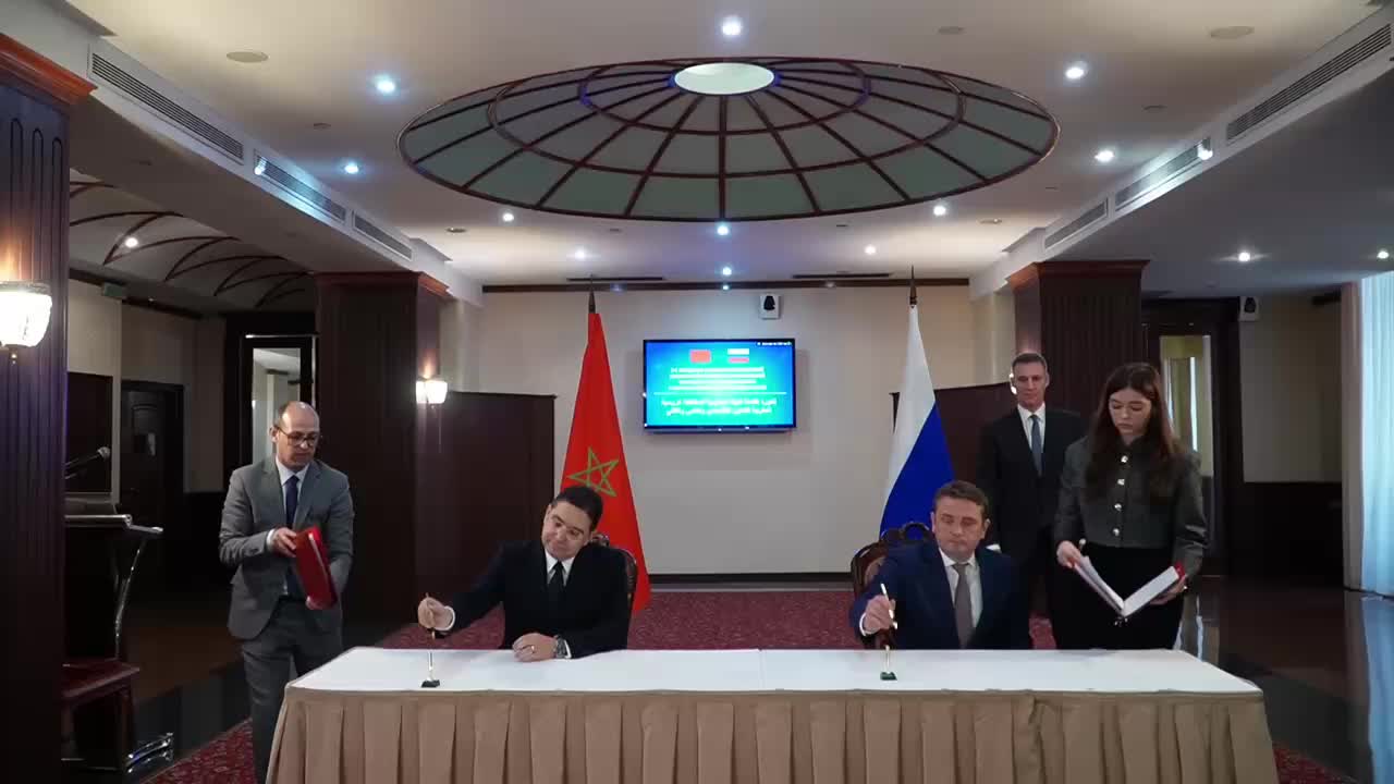 Россия и Вьетнам подписали меморандум о сотрудничестве в рыбной промышленности