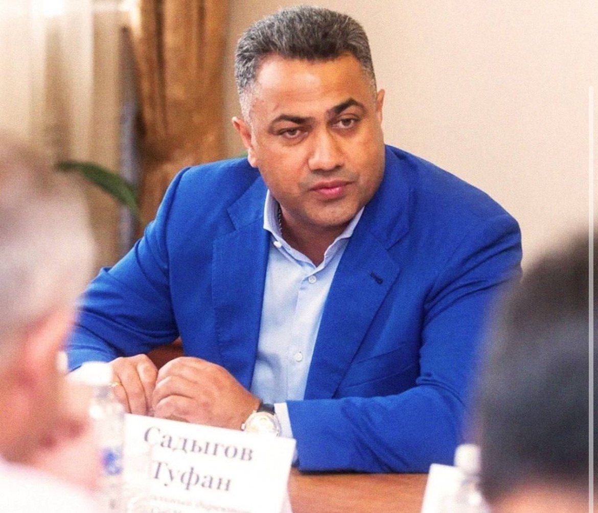 РФС пожизненно отстранил от футбольной деятельности экс инвестора Химок Туфана Садыгова Причиной стало неисполнение финансовых обязательств перед ФИФА