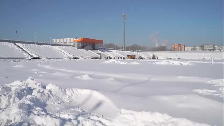 Дмитрий Демешин оценивает готовность стадиона Авангард и проблемы с детским садом в Комсомольске на Амуре