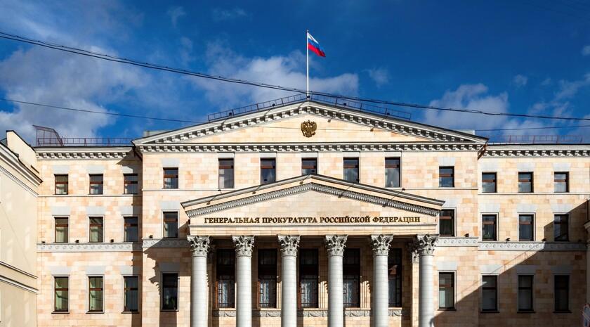 Генеральная прокуратура России утвердила обвинительное заключение по уголовному делу в отношении высшего руководства Украины о геноциде в Донбассе в списке обвиняемых 41 фамилия включая экс главкома ВСУ Валерия Залужного и экс президента Петра Порошенко Об этом сообщили в пресс службе ведомства В результате украинских карательных операций погибли почти пять тыс мирных жителей пострадали более 18 5 тыс человек получили ранения свыше 13 5 тыс человек из которых 1275 несовершеннолетние Частично или полностью разрушены свыше 153 тыс объектов гражданской инфраструктуры отметили в пресс службе