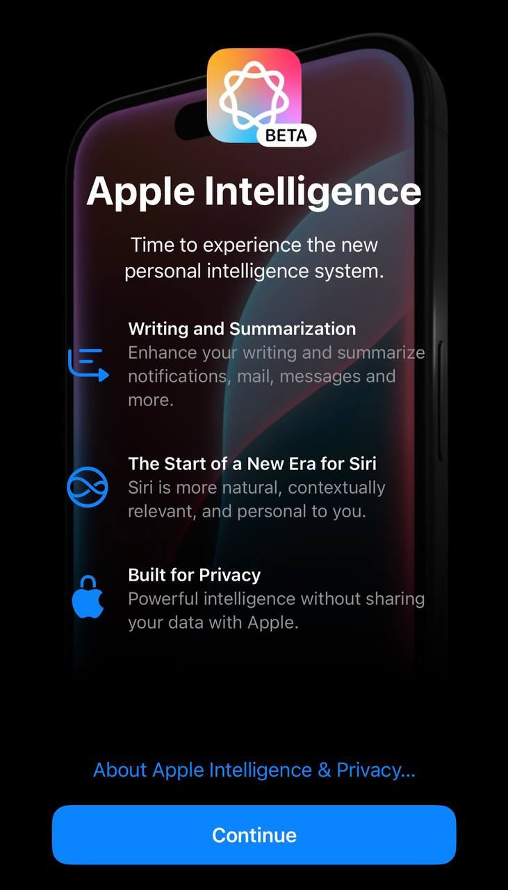 Apple выпустили релизную версию iOS 18.1 для бета-тестеров. Ее можно поставить уже сейчас и получить доступ к Apple Intelligence  на iPhone 15 Pro и iPhone 16 . Рассказываем как:  – В настройках обновлений включить публичные бета-версии, нужно быть участником программы бета-тестирования; – Установить iOS 18.1 RC; – Сменить язык системы на английский, а регион — на США; – Перейти в пункт Apple Intelligence & Siri в настройках и присоединиться к листу ожидания.  Мы протестировали, доступ к AI дают примерно за 5 минут, но после официального релиза время может увеличиться.   Пока AI сильно ограничен: доступны ИИ-фичи для «Фото», работа с текстом в заметках и Safari, новая Siri. Часть функций, например интеграция ChatGPT и genmoji, появится только в iOS 18.2.