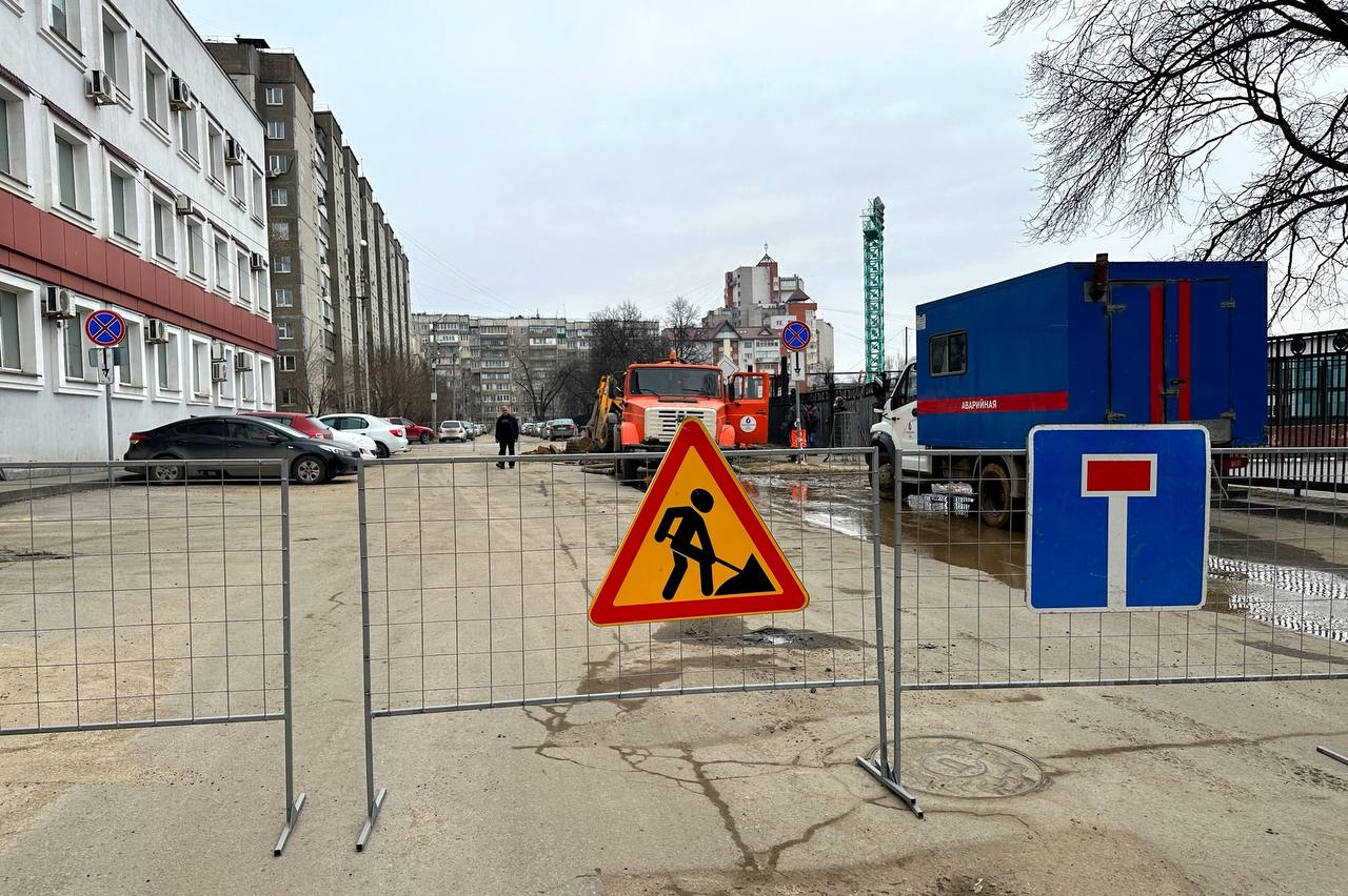 15 января в связи с необходимостью проведения ремонтных работ РВК Липецк временно с 10 00 до завершения работ ограничит подачу холодной воды потребителям по адресам ул Коцаря 2 4 6 1 3а 3а корп 1 ул Белана 12 14 16 18 ул Свиридова 5 7 9 11 13 15 17 19 21 ул Центральная 6 7 8 9 9а 10 11 12 14 15 16 17 18 19 ул Ярославская 13 19 ул Светлова 31 31а 29 29а 26 ул Писарева 37 частный сектор ул Баумана ул Семенова Тян Шанского ул Бабушкина ул Богатырская пер Чугунный ул Былинная ул Пирогова ул Брестская пер Ростовский ул Хабарова ул Бардина пер Ракетный пер Теплый пер Болотникова пер Курчатова ул Третьякова пер Полтавский ул Кочеткова пер Войнич ул Д Бедного ул Водная пер Свободный ул Курчатова ул Булавина ул Рассветная ул Сокольская ул Баженова ул Светлова ул Бурлакова ул Добровская ул Тихая ул Патриотическая ул Зорге Ярославская Олимпийская ул Варшавская ул Дачная ул Постышева ул Писарева Подвоз воды будет организован по заявкам потребителей Возможно повышение мутности холодной воды после окончания работ Дополнительную информацию можно получить по телефонам 6048 236 048