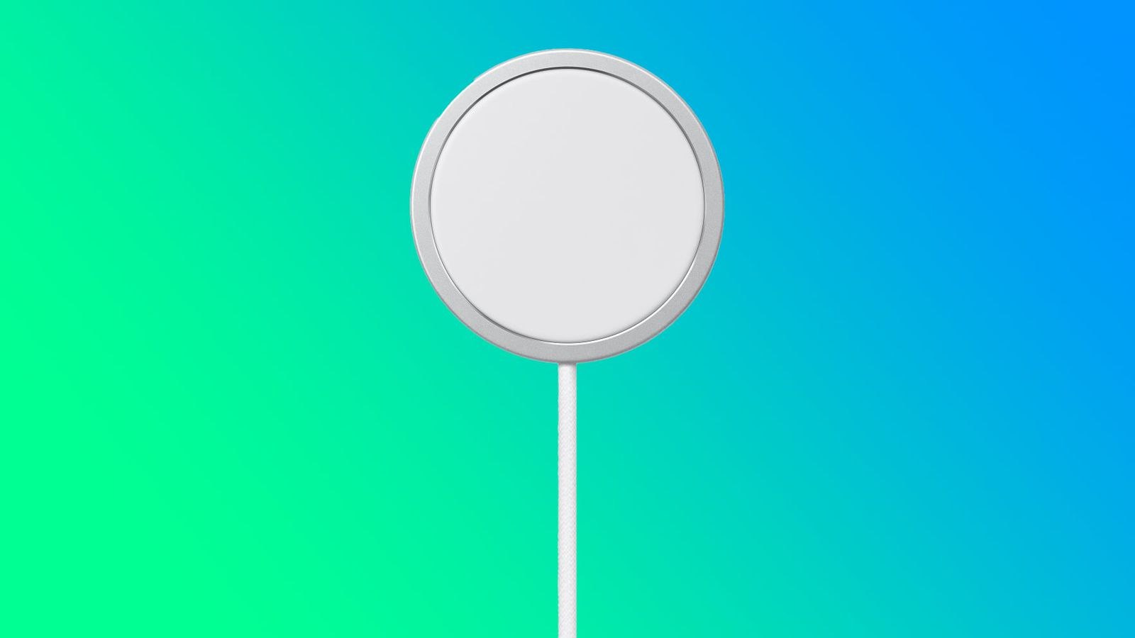 Киберпанк, который мы заслужили: Apple обновила ПО зарядки MagSafe  Мы уже привыкли, что прошивки выходят на наушники, колонки и даже умные чайники. Однако Apple не перестает доказывать свою технологичность – компания выпустила новое ПО 2A168 для зарядного устройства MagSafe мощностью 25 Вт. «Шайба» позволяет заряжать беспроводным способом устройства с поддержкой Qi, но полная мощность доступна только на iPhone 16. К сожалению, Apple не сказала что изменила в прошивке – и даже интересно, что вообще можно было исправить в простейшем ПО зарядника.  Мой Компьютер