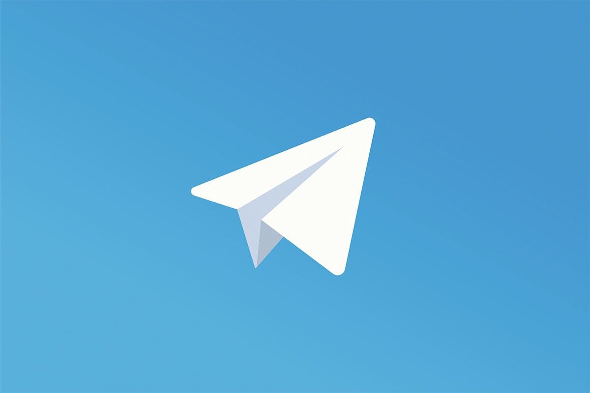 Telegram планирует ввести режим «заморозки» аккаунтов для нарушителей.   Пользователи смогут заходить в аккаунт, но не смогут отправлять сообщения или выполнять другие действия — только читать:    Аккаунты будут замораживать за нарушение правил.    Пользователи смогут оспорить блокировку через  , иначе аккаунт удалят.    В профиле замороженных аккаунтов может появиться специальная пометка.  Функция пока в разработке, и детали могут измениться.  КИБЕРФРОНТ.