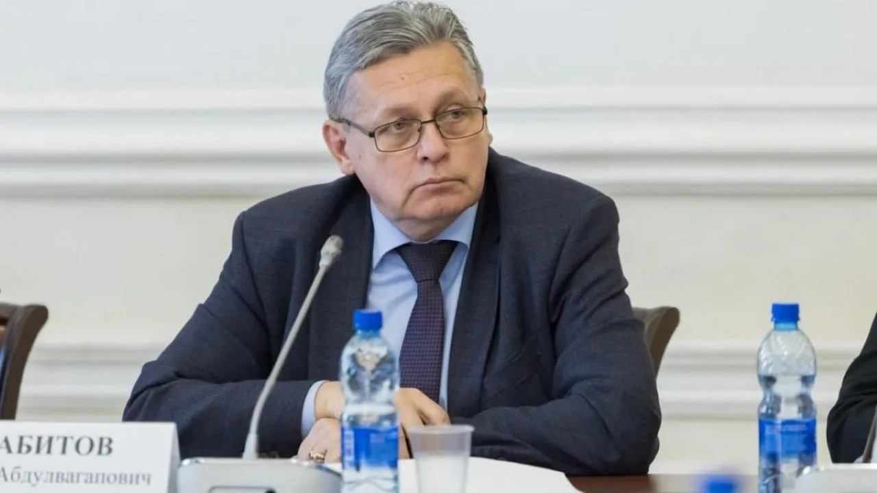 Рифат Сабитов удостоен ордена За заслуги перед Отечеством III степени Президент России Владимир Путин подписал соответствующий указ о награждении заместителя генерального директора ВГТРК руководителя регионального департамента Документ опубликован на сайте Кремля За большой вклад в развитие телерадиовещания и реализацию общественно значимых проектов говорится в документе Фото Общественная палата РФ Все самые важные новости ВК ТГ MAX