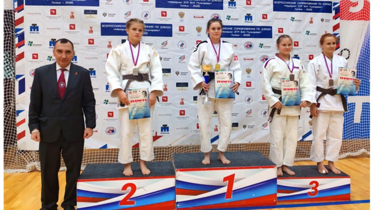 Брянские дзюдоисты стали призерами Мемориала ЗТР В М Пушкарева в Липецке guberniya tv sport 323537 Представительные всероссийские соревнования по дзюдо памяти заслуженного тренера России В М Пушкарева собрали в Липецке из более чем двадцати регионов России включая Брянскую область В активе наших борцов четыре медали различного достоинства ƃℾ подписаться прислать новость