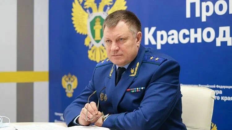 Главный прокурор Кубани стал заместителем Генпрокурора РФ Президент России Владимир Путин подписал указ о назначении Сергея Табельского заместителем Генерального прокурора Российской Федерации Сергей Табельский в прокуратуре с 1992 года Начинал стажером в Оренбургской области дослужился до заместителя прокурора региона В 2009 году назначен прокурором Калмыкии с 2013 го Калининградской области с 2017 го возглавлял прокуратуру Краснодарского края Кубанские Новости   Мы в MAX