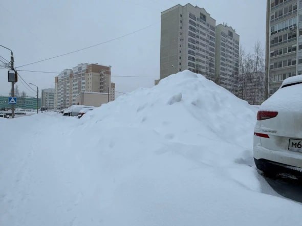 В Чусовом погрузчик завалил снегом 7 летнего ребёнка В городе Чусовой Пермского края семилетнего ребёнка завалило снегом из ковша погрузчика во время уборки придомовой территории По предварительной информации мальчик не пострадал сообщили в прокуратуре Пермского края Чусовская городская прокуратура взяла инцидент и выяснение его обстоятельств на контроль rbc perm