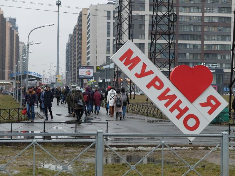 В Мурино задержан 40-летний мужчина, 5 лет насиловавший дочь Девочке всего 11 лет. Уголовное дело возбуждено по статьям об изнасиловании и насильственных действиях сексуального характера. О преступлениях сообщила подруга девочки психологу, медики подтвердили травмы, последний эпизод — 12 мая. Задержанный — водитель, ранее судим за кражу условно. — Наказать по всей строгости закона! Флэш Питер - подписаться