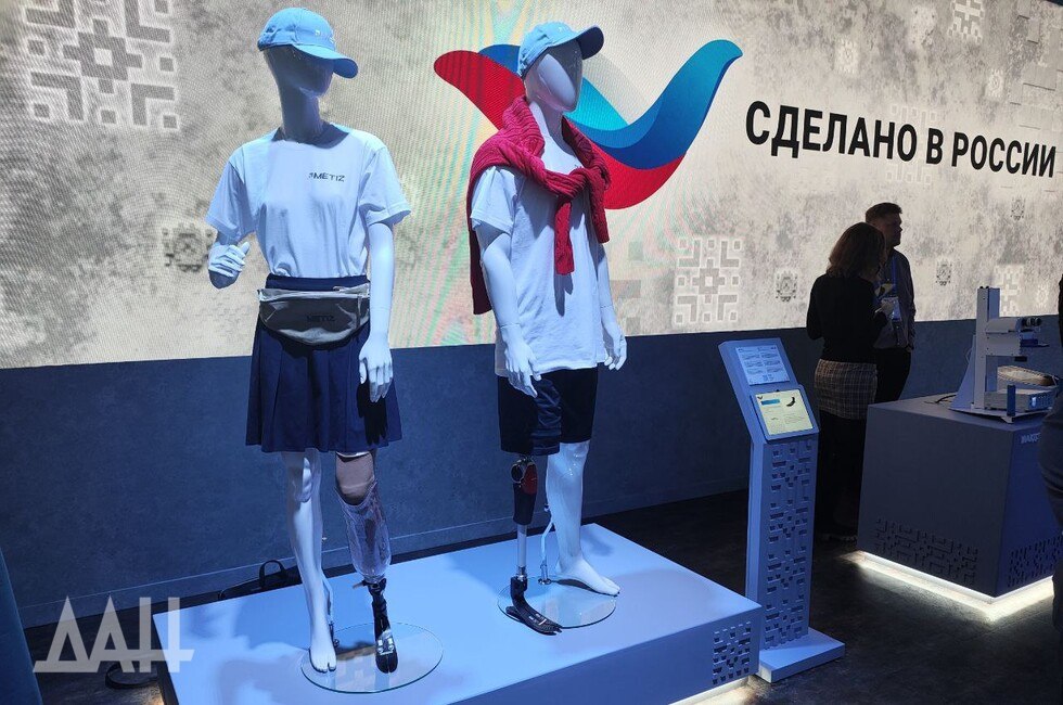 Региональный экспортный стандарт введут в Донбассе и Новороссии к 2027 году У нас есть некоторые подходы и решения которые уже доказали свою эффективность для предпринимателей такие как Региональный экспортный стандарт Он сейчас применяется в 85 субъектах а с 2027 года будет использоваться по всей стране сказал премьер министр РФ Михаил Мишустин на пленарном заседании форума Сделано в России Стандарт представляет собой комплекс инструментов которые позволяют создать в регионах страны благоприятные условия для развития несырьевого неэнергетического экспорта Читать полностью Подпишись на нас в MAX