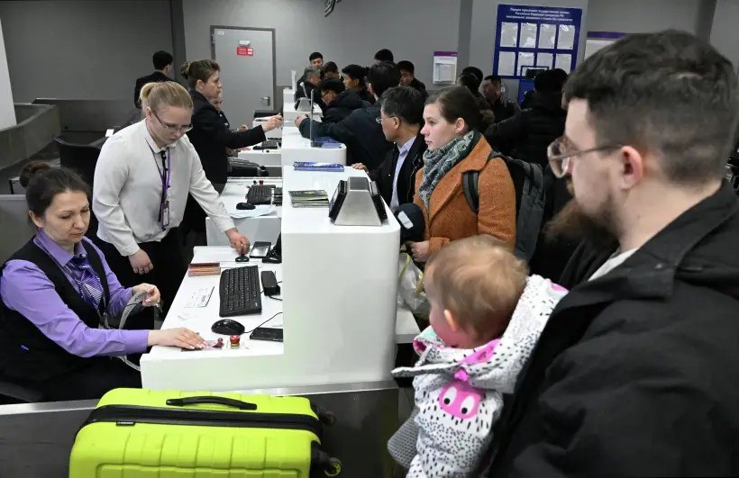 2 декабря Общий пассажирооборот российских авиакомпаний в октябре 2025 года вырос на 0 48 относительно того же месяца прошлого года до 24 5 млрд пассажиро километров пкм сообщается в данных Росавиации которые проанализировал Интерфакс