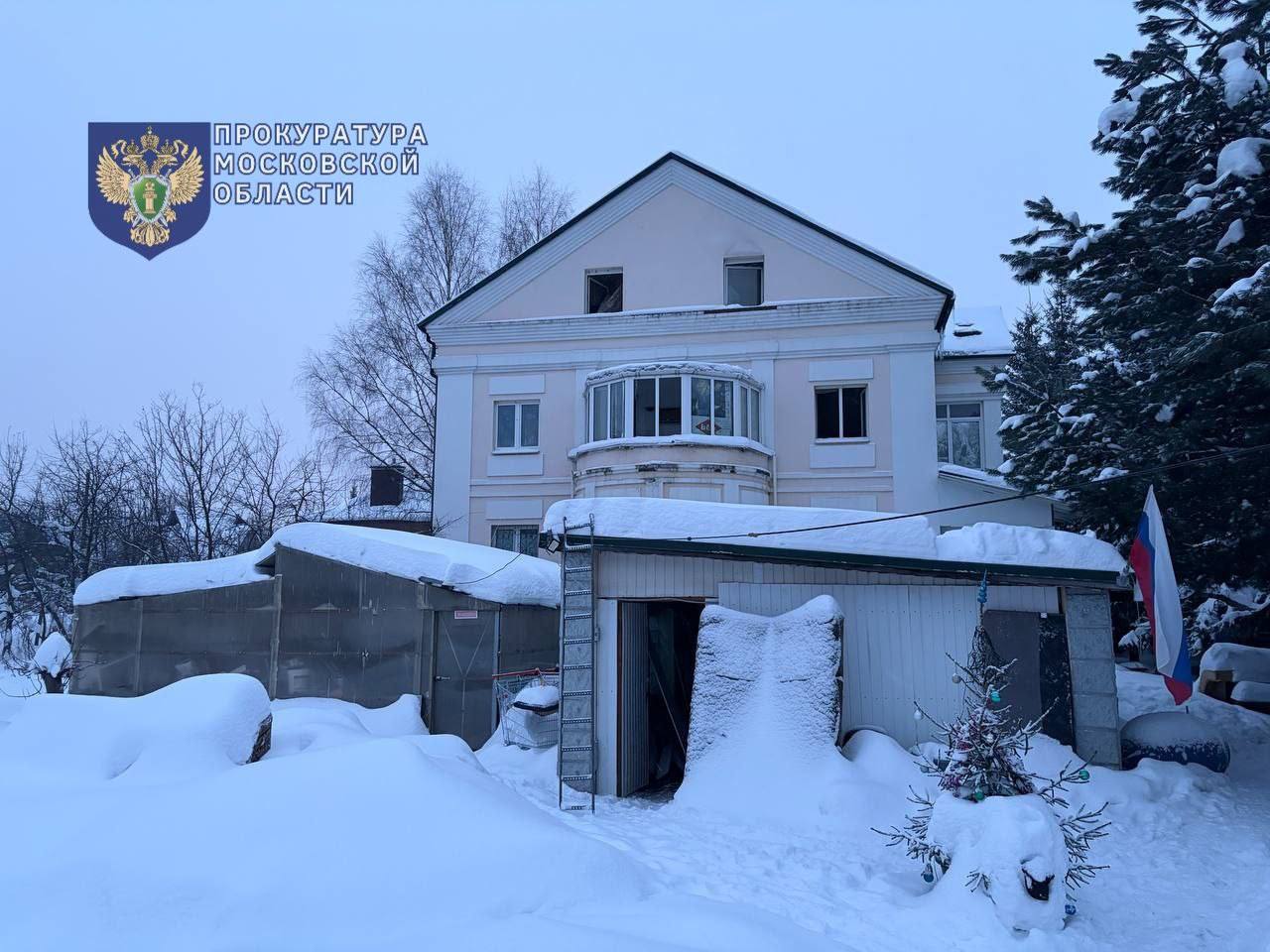 Четыре человека погибли при пожаре в Балашихе По данным Агентства Москва возгорание произошло в хостеле Подпишись на Агентство Москва