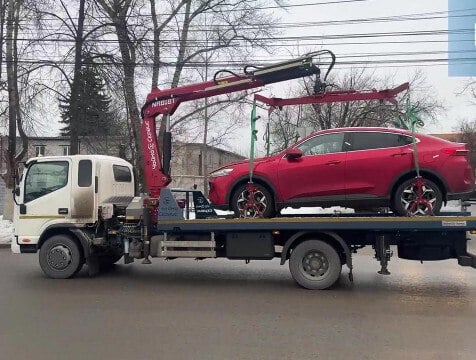 Новые эвакуаторы отправили на калужскую штрафстоянку 17 автомобилей  Обновленная служба эвакуации начала работу в Калуге после новогодних праздников. За два дня отправлено на штрафтоянку города 17 автомобилей.