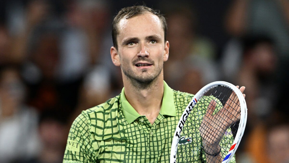 Даниил Медведев обыграл венгра Мартона Фучовича в первом раунде турнира в Австралии Счет 6 2 6 3 Следующий соперник американец Фрэнсис Тияфо news matchtv Bradley Kanaris Getty Images Sport