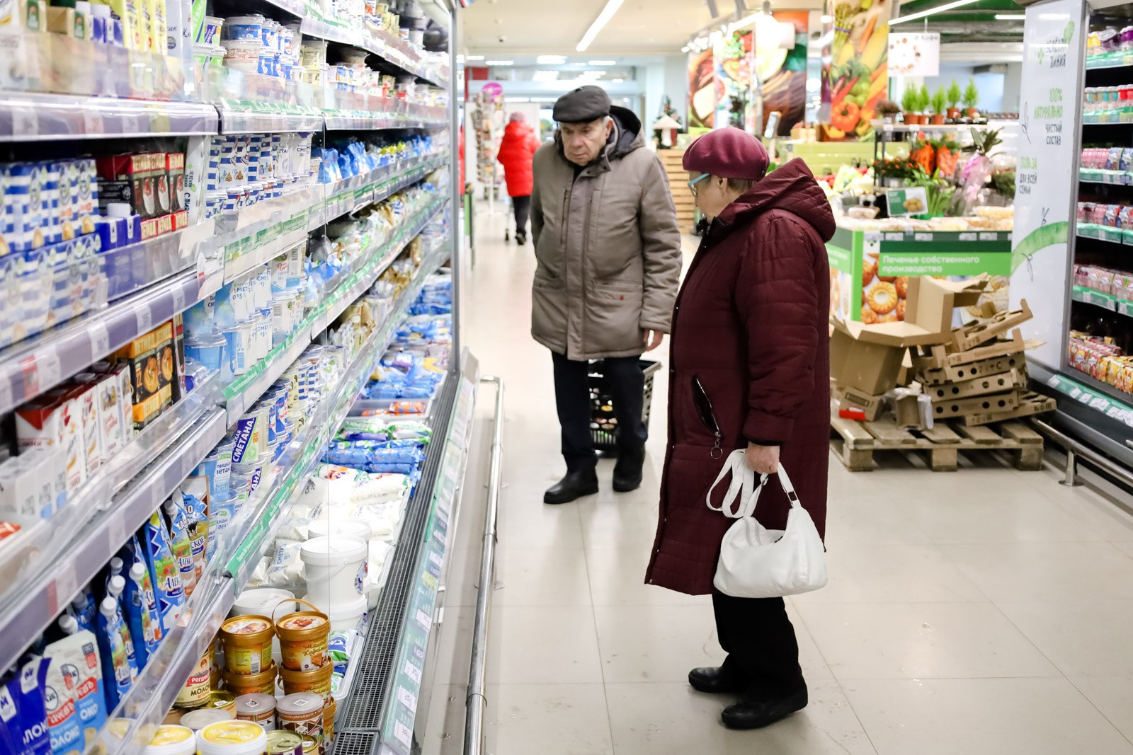 Экономист Балынин перечислил продукты, которые подешевеют в 2025 году  МОСКВА, 2 марта, ФедералПресс. В 2025 году ожидается снижение цен на некоторые категории продуктов, которые в прошлом году подорожали особенно сильно. Это может коснуться сливочного масла, а также картофеля, свеклы, капусты и лука, рассказал доцент Финансового университета при Правительстве РФ Игорь Балынин.  Подробнее