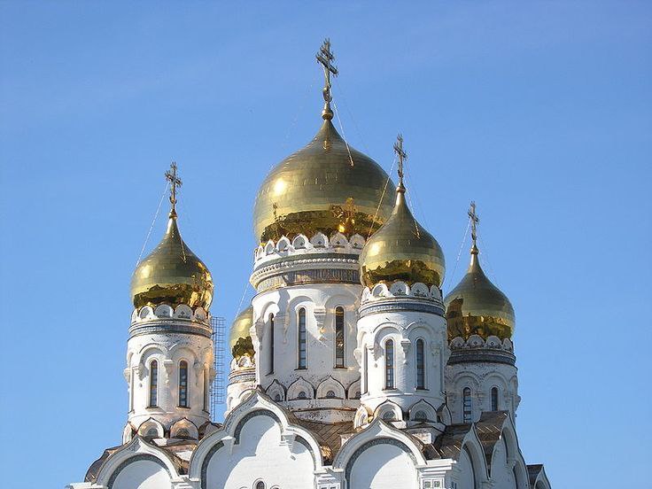 Крестопада больше не будет: Закон запретит изображать православные храмов без крестов. К исключениям отнесут напольные коврики и сиденья в транспорте К финальным чтениям в Госдуме подготовлен проект закона о так называемом крестопаде. Он наконец официально запретит изображение храмов без крестов. Будут, конечно, и исключения. Так, нововведение не коснется кино- и фотохроники советского периода, демонстрирующих храмы без крестов, а также случаев, когда изображение храмов с крестами может повлечь их осквернение — например, на напольных ковриках или сиденьях в общественном транспорте. Царьград.ТВ — Не боимся говорить правду Подпишись