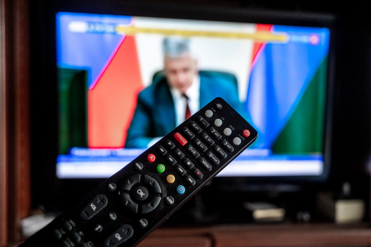 Жителей Челябинска предупредили о двухнедельных перебоях на ТВ и радио У жителей Челябинска с 31 июля по 15 августа могут возникать помехи в телерадиовещании. Причина — ремонт на телебашне. Неудобства коснутся пакета каналов двух мультиплексов РТРС-1 и РТРС-2. — Максимальное время отключения — 2 часа в день в период с 8 до 20 часов, — уточнили в мэрии. В пакет каналов РТРС-1 входят Первый канал, Россия-1, Россия-24, НТВ, Матч ТВ, Пятый канал, Карусель, Россия-К, ОТР и ТВ-центр. А РТРС-2 включает в себя РенТВ, СПАС, СТС, Домашний, ТВ-3, Пятница, Звезда, ТНТ, МИР и МузТВ. Голосовать за канал