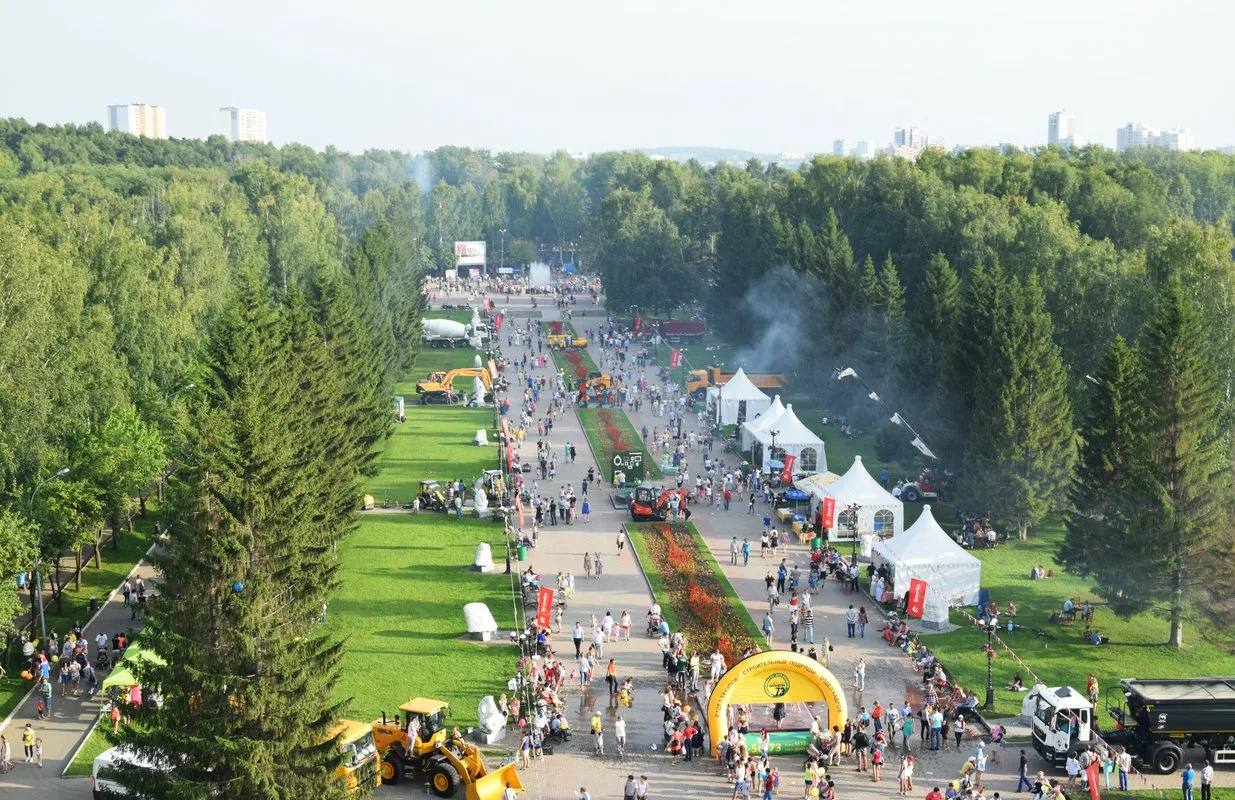 Свердловская область лидирует в голосовании за парки в округе Всего в Уральском Федеральном округе свои голоса отдали больше 1 миллиона человек. 500 тысяч из них — жители Свердловской области. За любимый парк проголосовало 154 тысяч человек. А чтобы горду дали федеральное финансирование, нужно набрать ещё 234 тысячи голосов. – – Отправить в предложку