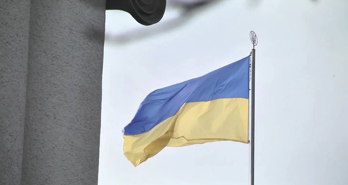 На следующей неделе на Украине ожидаются кадровые перестановки в правительстве, сообщают местные СМИ со ссылкой на источники, RT Вице-премьер Юлия Свириденко может стать премьером, а нынешний премьер Денис Шмыгаль возглавить Минобороны. Также возможны объединение отдельных министерств и перераспределение их полномочий Царьград.ТВ — Не боимся говорить правду Подпишись
