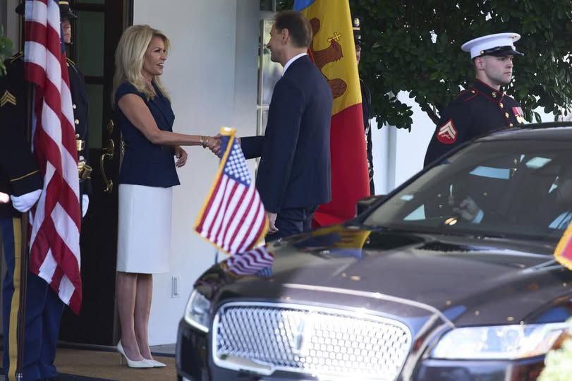Новый посол Молдовы в США Влад Кульминский вручил верительные грамоты президенту Дональду Трампу rusputnikmd