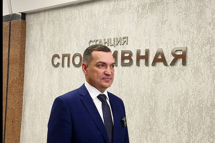 Это финиш: мэр Новосибирска назвал дату сдачи станции метро «Спортивная» Подрядчику станции «Спортивная» поставлена задача — обеспечить строительную готовность долгожданного объекта транспортной инфраструктуры к 1 сентября. «Приводим в порядок все, что было сделано прежним подрядчиком с отступлением от нормативов — от кабельных трасс до противопожарных дверей», — поделился мэр Максим Кудрявцев. «Выходим на финишную прямую», — градоначальник смотрит в будущее с оптимизмом. Поверим? Да и нет . Голосуем. ——————————