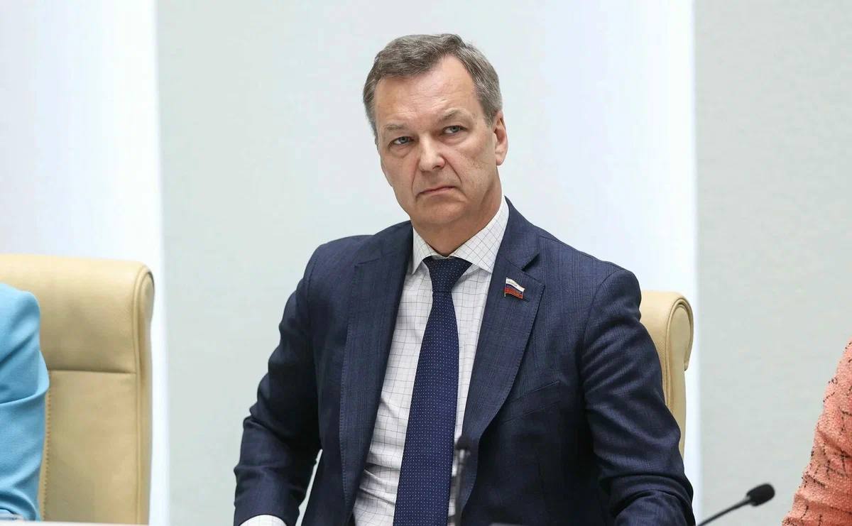 Сегодня в Иркутске работает Андрей Яцкин первый заместитель председателя Совета Федерации