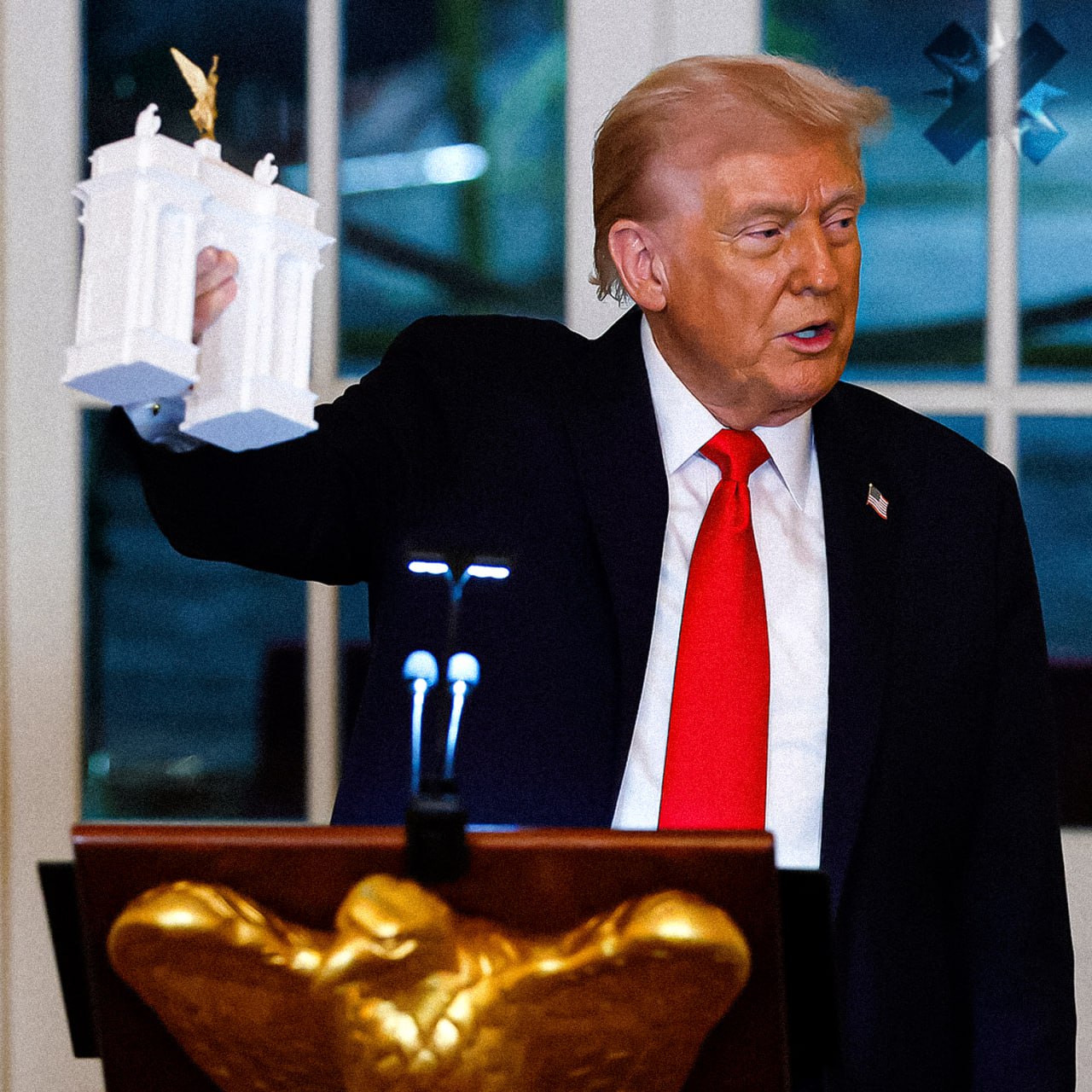 Трамп обещает построить в Вашингтоне арку лучше чем в Париже Президент заявил что Вашингтон единственный крупный город без триумфальной арки и новая превзойдёт все остальные По плану она появится рядом с Арлингтонским мостом напротив мемориала Линкольну к 250 летию США Арка будет напоминать парижскую но во всех отношениях лучше ждём шедевр арки строят в честь событий а не просто потому что НМШ