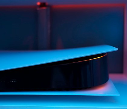KeplerL2 рассказал сколько памяти получат обе модели PS6 и Xbox Magnus Известный инсайдер KeplerL2 который специализируется на компьютерном железе рассказал на форуме NeoGAF сколько памяти получат игровые консоли нового поколения Ожидается что Sony выпустит сразу две модели PlayStation 6 Одна из них будет стационарной игровой системой и придет на смену PS5 и PS5 Pro