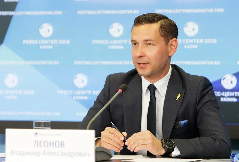 Татарстан готов принять зимние Игры БРИКС уже этой зимой, хотя программа соревнований еще не завершена. Об этом заявил министр спорта республики Владимир Леонов. Татарстан ранее поднимал вопрос о проведении зимних Игр БРИКС — власти Республики отмечали, что инфраструктура региона хорошо подготовлена для проведения подобных мероприятий. «Мы достаточно сильно выросли с точки зрения инфраструктуры для зимних видов спорта. У нас один из лучших лыжно-биатлонных комплексов в стране, где можно проводить международные соревнования», — сказал Леонов. Идея провести зимние Игры возникла во время летних Игр БРИКС, которые проходили в Казани в июне 2024 года. Пока точные даты и формат зимних Игр не определены, рассматриваются возможности проведения либо в конце этого года, либо в следующем. Также Казань рассматривается как возможное место проведения чемпионата Европы по водным видам спорта в 2028 году. Окончательное решение будет принято осенью 2025 года.