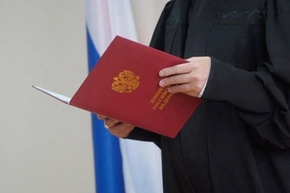 Житель Новоалексеевки приговорён к 8 годам лишения свободы за участие в запрещённом формировании В Прокуратуре Херсонской области сообщили о вынесении приговора 53 летнему жителю Новоалексеевки признанному виновным в участии в деятельности запрещённой организации По данным ведомства с 2016 года мужчина состоял в Крымско татарском добровольческом батальоне имени Номана Челебиджихана выполняя задачи по перевозке участников формирования к пунктам пропуска и участвуя в так называемой блокаде Крыма  Суд назначил ему наказание в виде 8 лет лишения свободы Организация признана террористической и запрещена на территории Российской Федерации