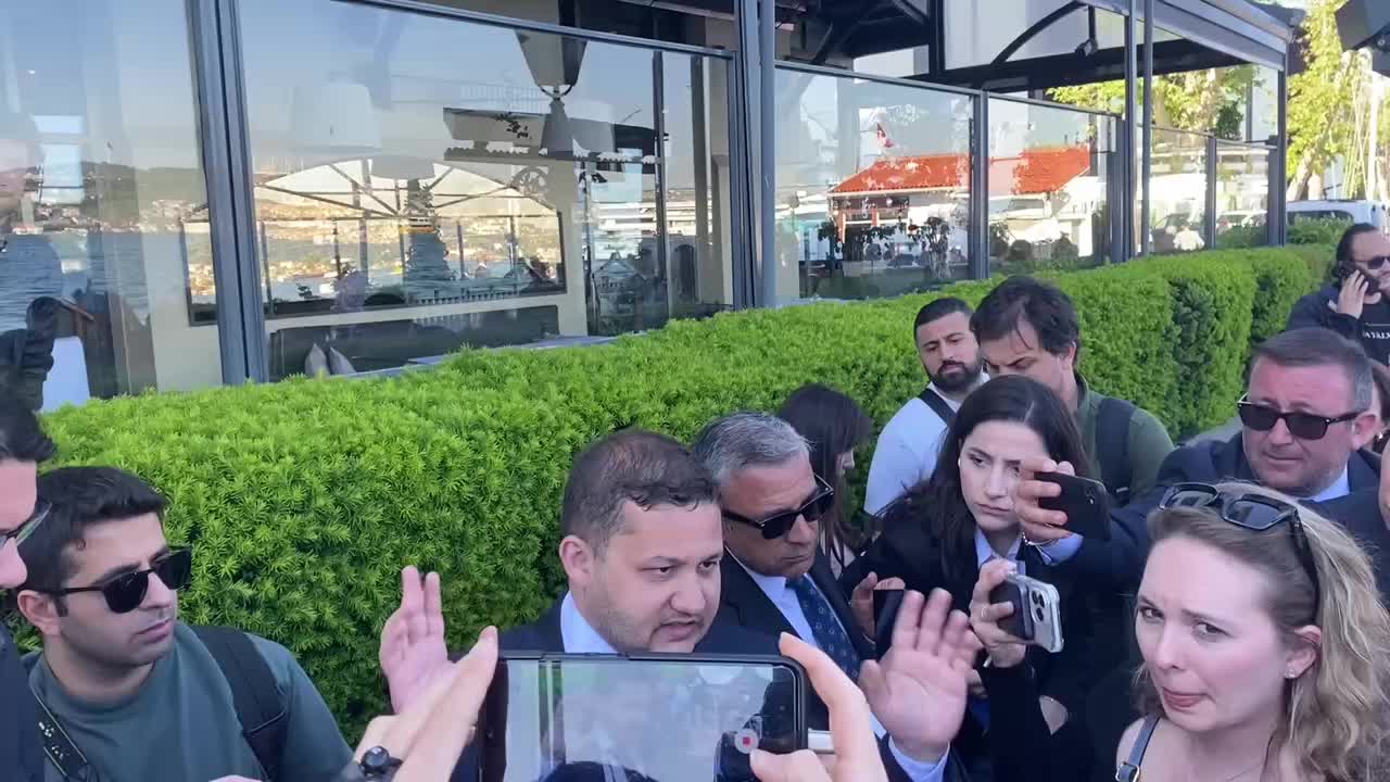Владимир Мединский анонсировал пресс-заявление в Генконсульстве РФ