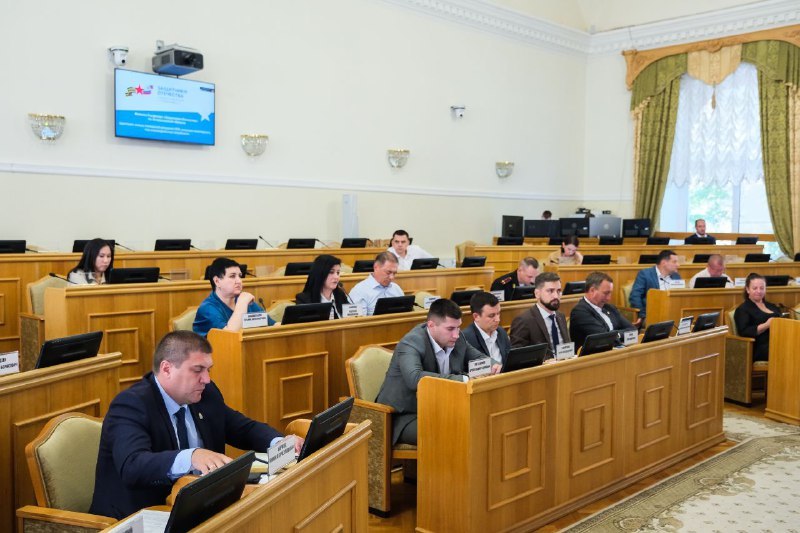 Для участников СВО в Астраханской области созданы условия для занятия адаптивным спортом  Данный вопрос обсуждался на заседании межведомственной комиссии по координации оказания необходимой социальной поддержки и помощи участникам спецоперации и членам их семей, которое провел вице-губернатор - руководитель администрации губернатора области Павел Паутов.    Подробнее: