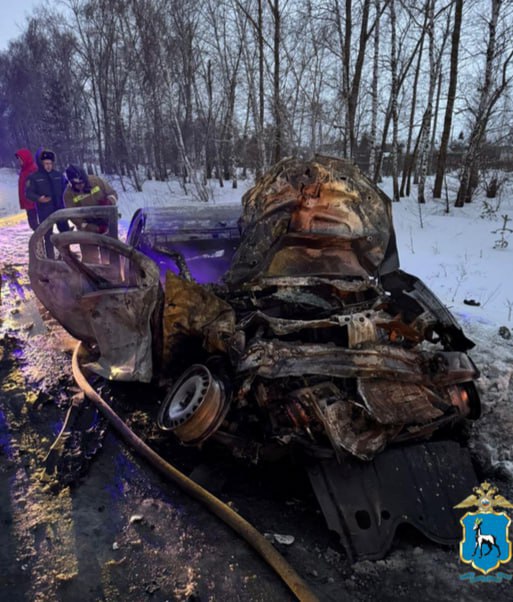 В Ставропольском районе произошло серьезное ДТП с микроавтобусом.   На месте происшествия работают полицейские, выехало руководство территориального органа и следственно-оперативная группа. Устанавливаются все обстоятельства и причины ДТП.  По предварительной информации, пассажиры в микроавтобусе не пострадали   ГУ МВД России по Самарской области