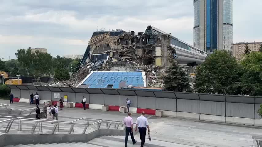 Жители Морозовки и Москвы обеспокоены состоянием пешеходных мостов