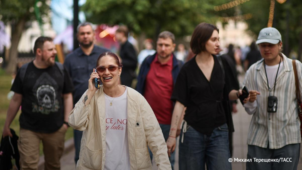 Москва стала лидером среди регионов по индексу привлекательности для молодежи, сообщает Агентство стратегических инициатив.  Исследование проводилось по 57 показателям, среди которых экономика, образование, экология и здравоохранение, инфраструктура, безопасность и имидж региона.     / Москва