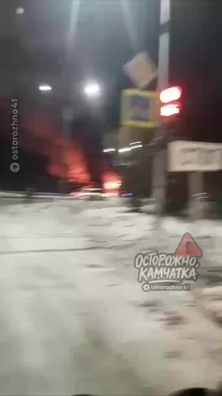 В Елизово завершена ликвидация пожара в кафе 'Гастро Дача', владельцы сообщают о мародерстве