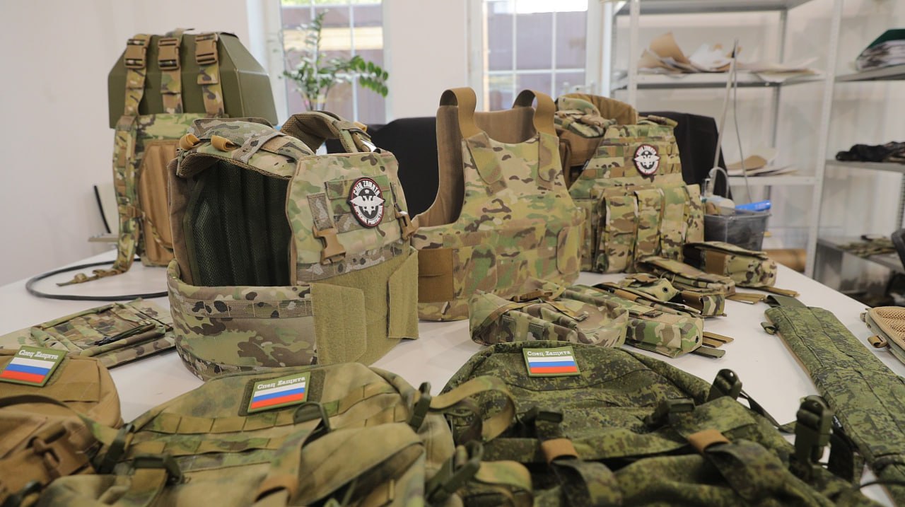 На 35% увеличилось число предпринимателей в Краснодаре Краевая столица входит в пятёрку российских миллионников с наибольшим количеством предпринимателей наряду с Москвой, Санкт-Петербургом, Екатеринбургом и Новосибирском. Число самозанятых в Краснодаре выросло более чем в два раза с 2022 года — с 71 тыс. до почти 160 тыс. Налоги от предприятий малого и среднего бизнеса также увеличились: с 11% 1,97 млрд рублей в 2020 году до 23% 8,7 млрд рублей по итогам 2024 года. Поддержка предпринимательства в крае осуществляется по инициативе губернатора Вениамина Кондратьева. Начальник городского управления инвестиций и развития малого и среднего предпринимательства Василий Литвинов отметил, что для МСП доступны различные виды помощи, включая консультации, гранты, субсидии и льготное предоставление имущества. Помимо финансовой помощи, 22 объекта недвижимости переданы в аренду малому и среднему бизнесу, 7 из них — в 2024 году. Новости тут Прислать фото/видео
