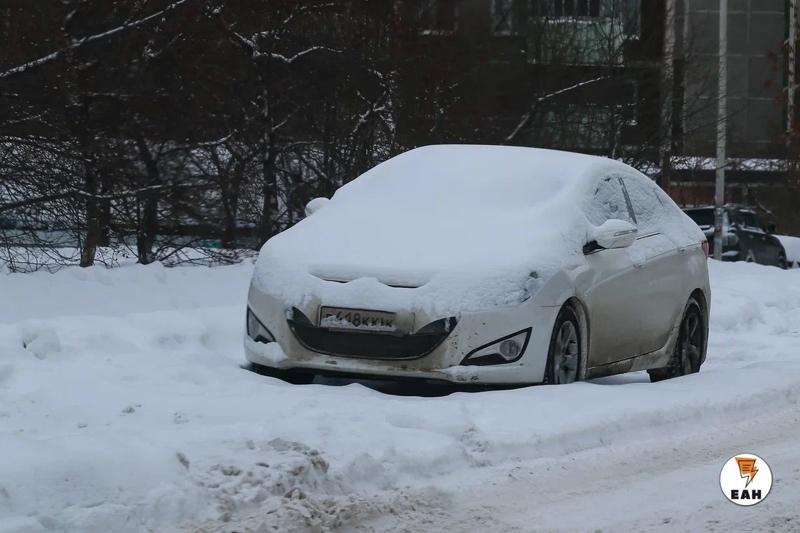Снежные заносы и метели обещают челябинцам В ночь на 21 февраля ожидается снегопад ночью в восточной половине региона местами до сильного В отдельных районах метели на дорогах снежные заносы гололедица от наката сообщил Гидрометцентр Температура воздуха ночью 12 17 градусов днем в субботу будет 5 10 В ночь на воскресенье погода успокоится метелей уже не обещают будет лишь умеренный снегопад Температура воздуха 13 18 В воскресенье днем 8 13 В третий выходной 23 февраля ночью местами небольшой снег и морозно до 25 градусов Днем преимущественно без осадков температура будет 10 15 Подписаться на канал ЕАН Челябинск
