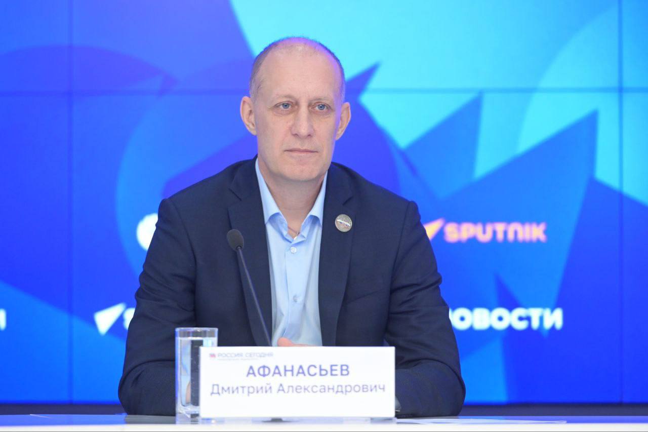 Наш Дмитрий Афанасьев стал финалистом 2 го сезона конкурса Лидеры России Политика Он оказался в числе лучших по итогам очного полуфинала Афанасьев получил приглашение на образовательную программу развития общественно политических лидеров Обучение станет заключительным отборочным этапом только те кто завершат его успешно станут победителями конкурса ES канал Подписаться MAX