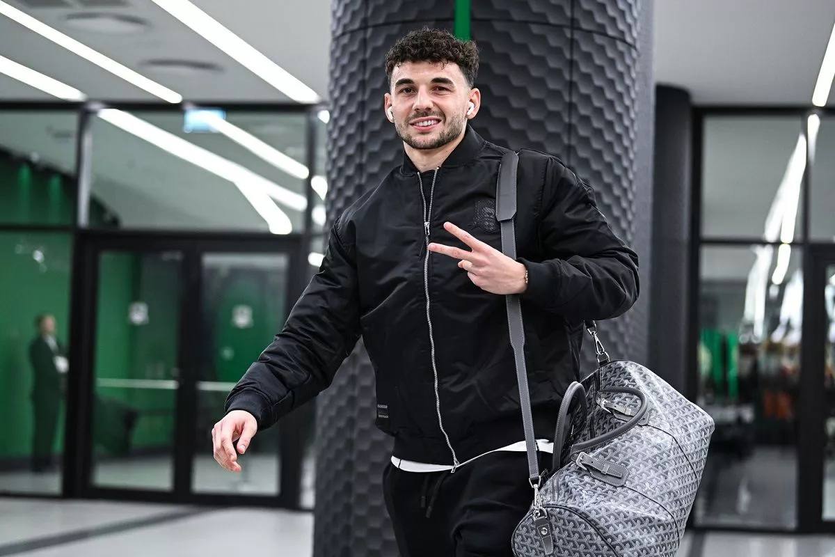 Футболисты Краснодара Сперцян и Кордоба поборются за звание лучшего игрока ноября и декабря Пресс служба РПЛ на своем сайте назвала футболистов которые поборются за звание лучшего игрока месяца по итогам ноября и декабря 2025 года В список претендентов вошли Эдуард Сперцян Джон Кордоба оба Краснодар Брайан Хиль и Максим Бориско оба Балтика а также Дмитрий Пестряков Акрон Кубанские Новости Мы в MAX