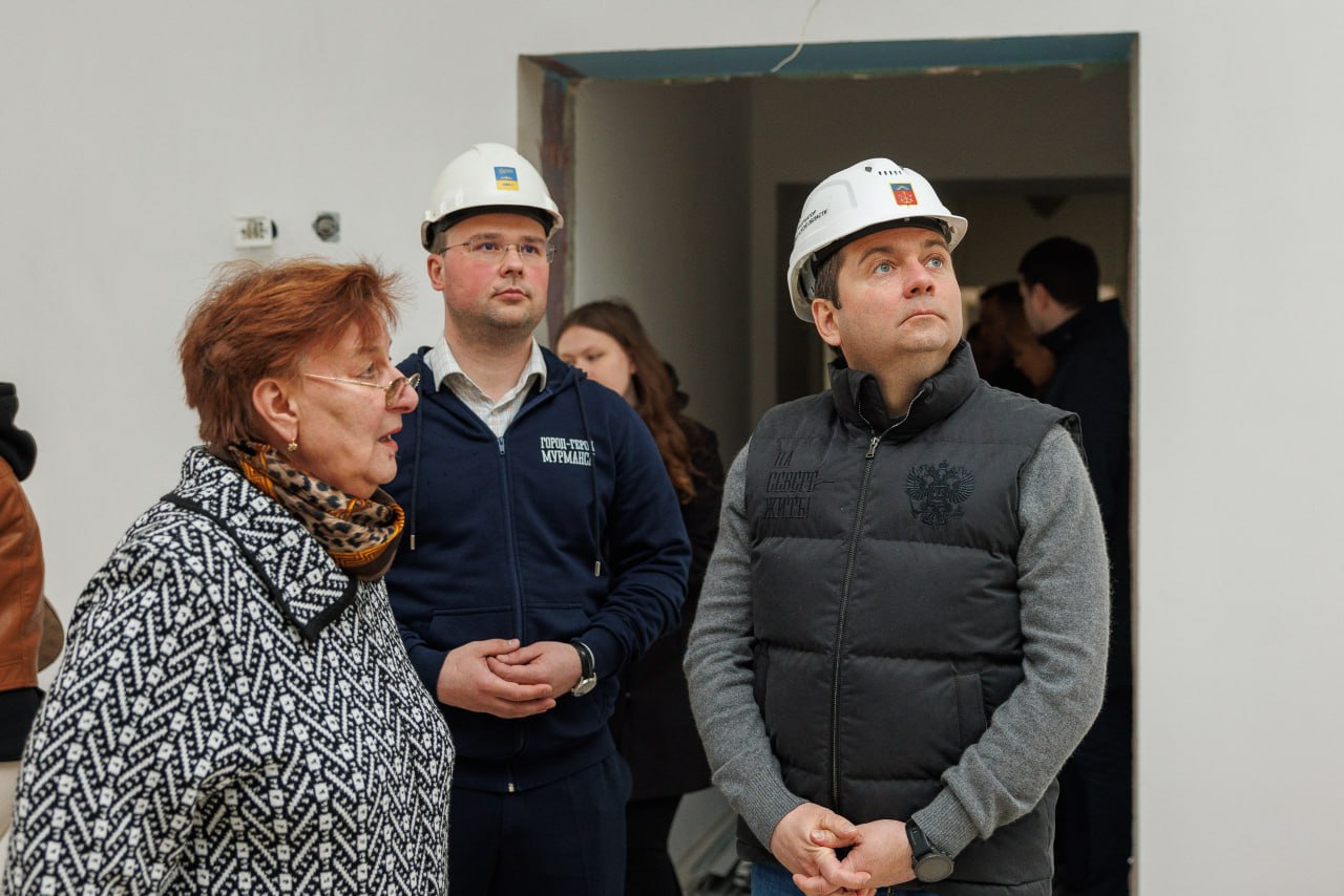 В Заполярье обновят колледжи и создадут в них 55 новых пространств В Мурманской области в самом разгаре работы по подготовке учреждений среднего профессионального образования СПО к новому учебному году. На обновление инфраструктуры СПО в областном бюджете предусмотрено около 940 миллионов рублей, сообщил губернатор региона Андрей Чибис. В колледжах планируют открыть 55 новых пространств для 12 тысяч студентов.