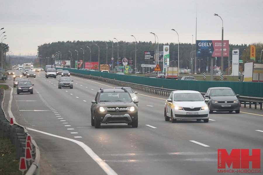 Акция Внимание дети пройдет в Беларуси с 25 августа по 5 сентября В этот период водители должны ездить с включенным ближним светом фар За нарушение этого правила грозит штраф до 3 базовых величин 126 рублей Минск Новости MINSKNEWS BY Telegram Viber FB VK Inst TikTok YouTube