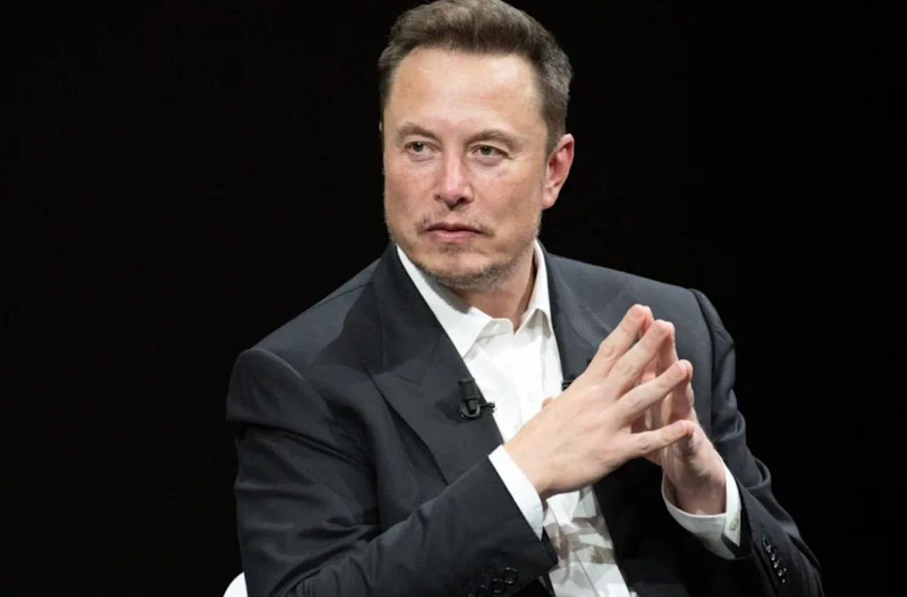 Акционеры Tesla официально одобрили пакет бонусов для Илона Маска на 1 триллион Деньги будут поступать Маску в течении 10 лет при соблюдении определенных условий в основном связанных с капитализацией Tesla Для понимания если бы вы зарабатывали по 50 тысяч в час с момента Рождества Христова в 2025м у вас все еще не было бы триллиона долларов