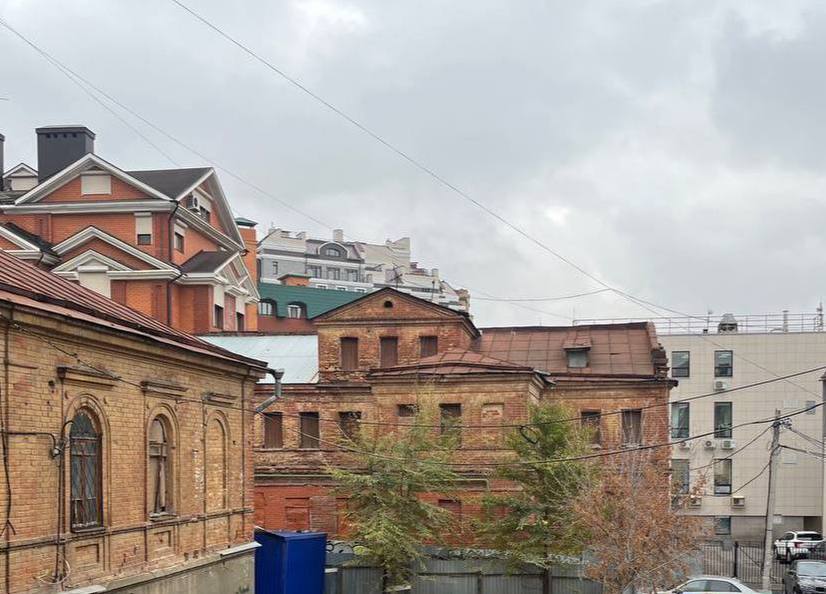 В Казани отреставрируют дом где жил Максим Горький Там планируют открыть гостиницу с кафе на первом этаже Дом расположен во дворе улицы Пушкина Он известен как один из флигелей знаменитого района Казани Марусовки kazan