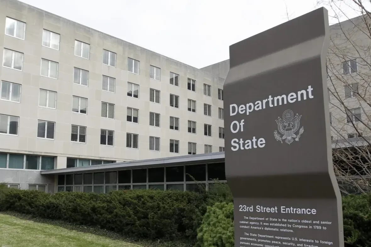 Госдеп США отреагировал на сообщения о том, что администрация президента США Дональда Трампа представила Армении и Азербайджану предложение о разблокировании коммуникаций на Южном Кавказе. Соединенные Штаты поддерживают усилия, направленные на укрепление мира и стабильности на Южном Кавказе. У нас нет никакой информации, которую мы могли бы предоставить относительно этих сообщений в прессе. сообщила в ответ на запрос «Арменпресс» пресс-служба Госдепартамента США